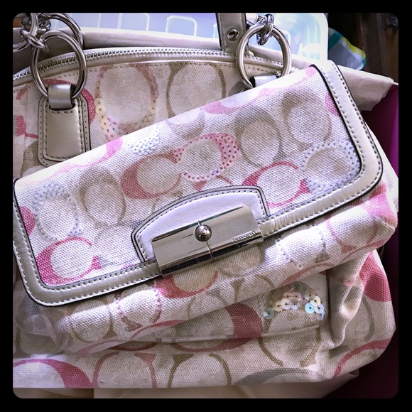 Coach Handbags - Coach clutch